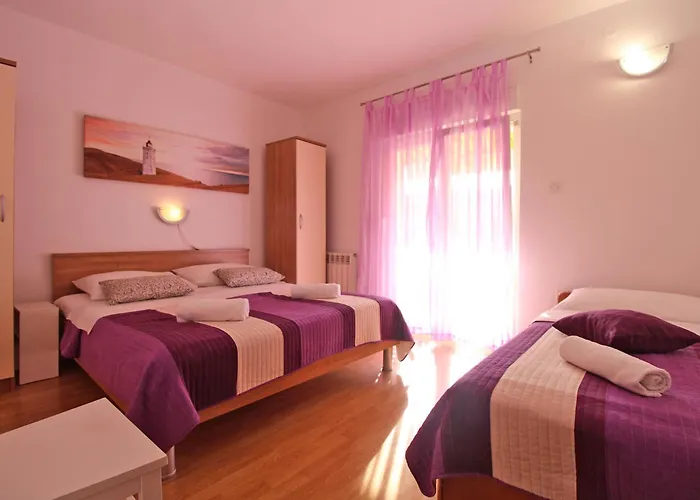 Apartments Orange 768